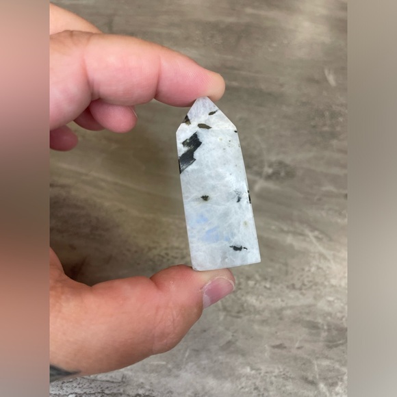 Moonstone Point Tower - Picture 1 of 4